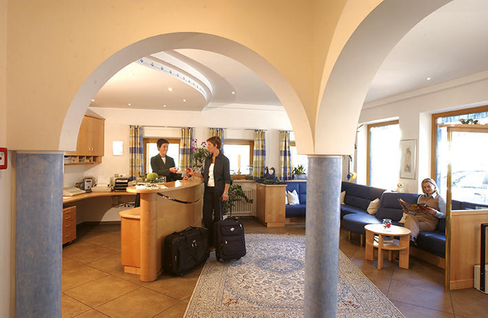 Gasthof Sonne Snc Sarentino Esterno foto